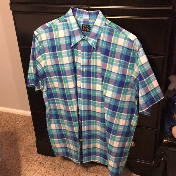 Jos. A. Bank Other - NWOT Jos A. Bank Short Sleeved Button Up